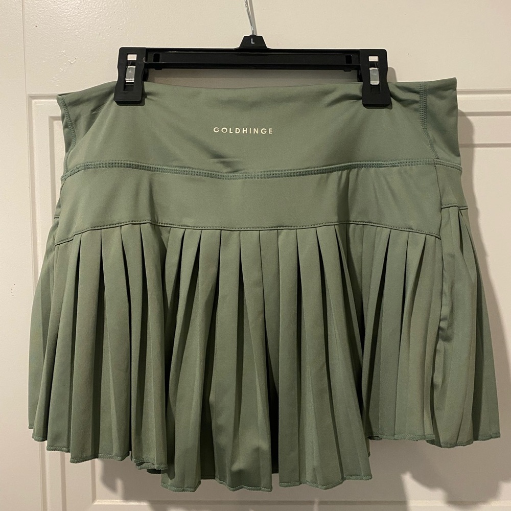 Women's Goldhinge Sage Green Pleated Active Skirt medium